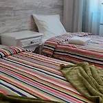 Guest house Surf House Helena