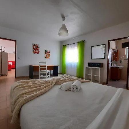 Surf House Helena بيت ضيافة باليال