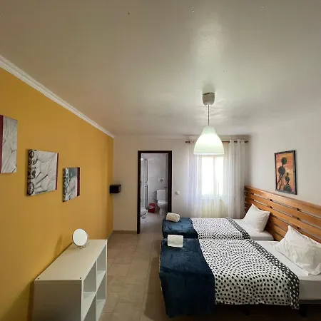 Surf House Helena 4*