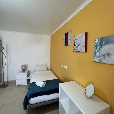 بيت ضيافة Surf House Helena 4*
