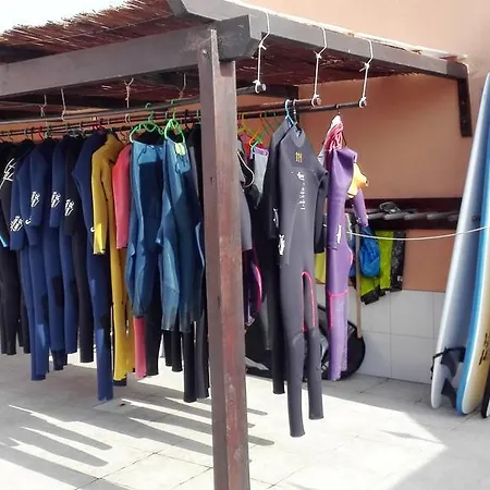 Surf House Helena 4* باليال