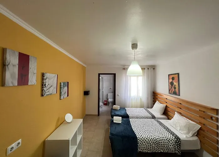 Surf House Helena 4*